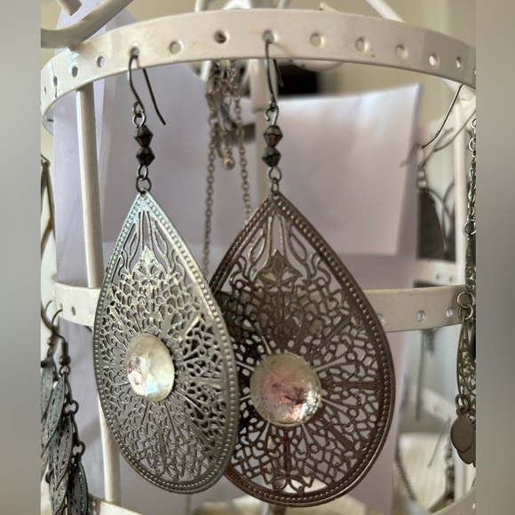 Teardrop filagree vintage design w/rhinestone center. In fair condition. - Picture 2 of 4